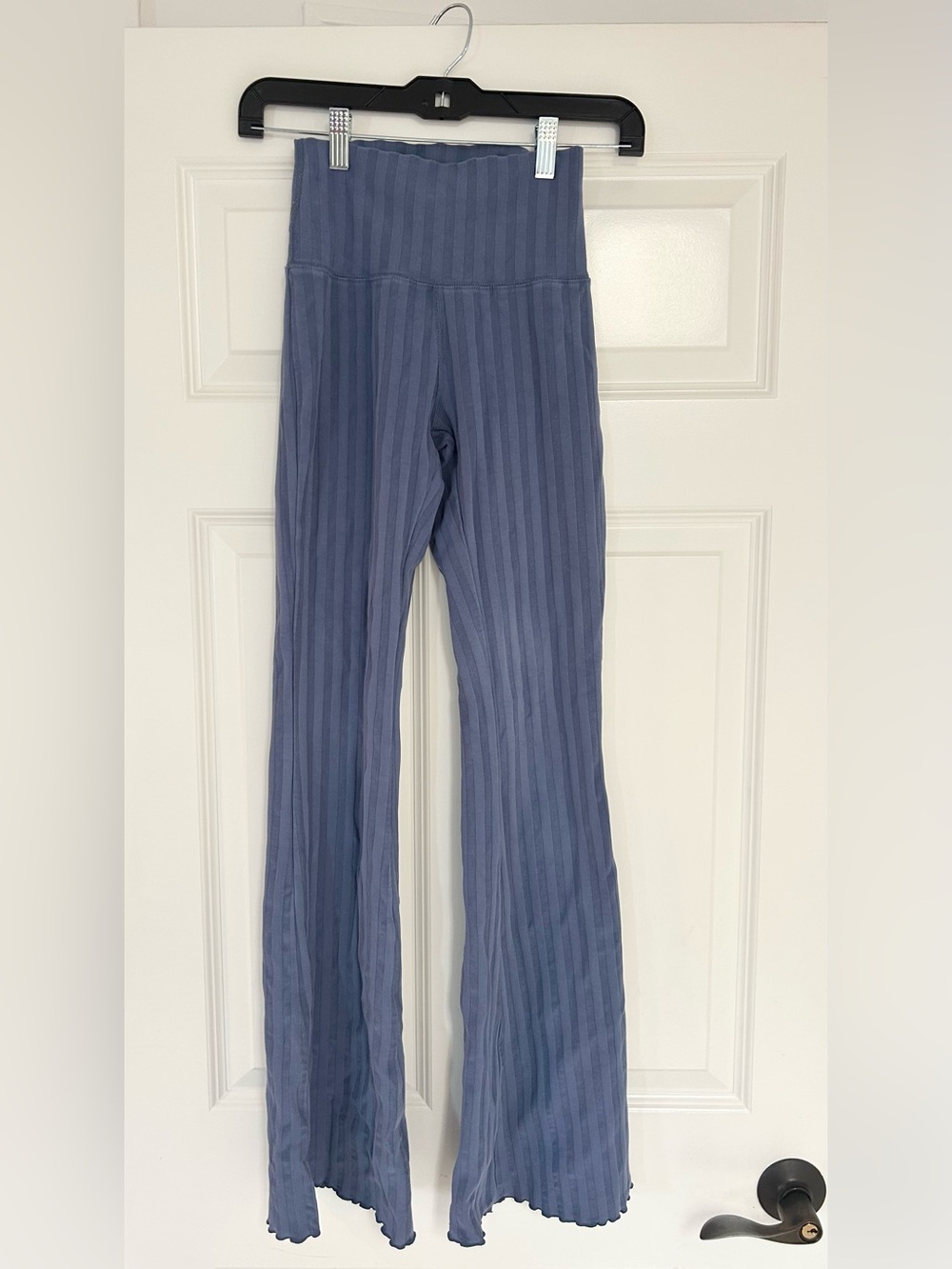 Offline Blue Ribbed High-Waisted Flare Leggings